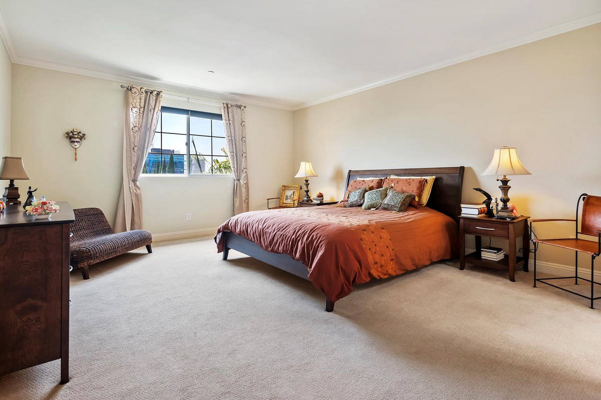 Квартира, 11 м², 1 149 000$ — FAKTOR